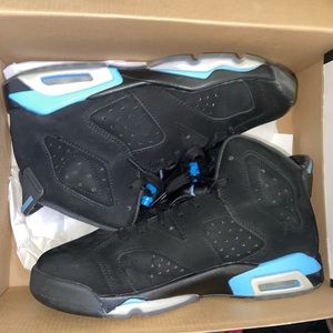 Air Jordan 6 Retro “UNC” size 6.5 youth